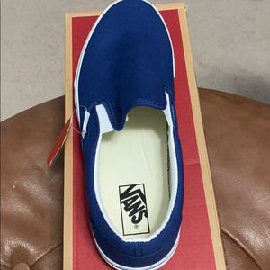 Brand new Vans men’s 11